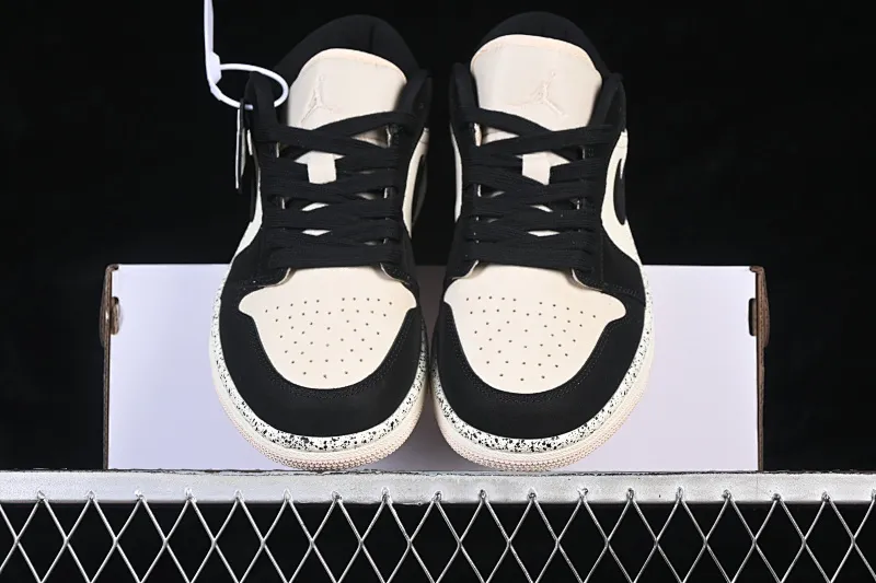 All categories Air Jordan Jordan series basketball shoes Air Jordan 1 Low Air Jordan 1 Low AJ1 Joe 1 black powder low-top basketball shoes DC0774-003